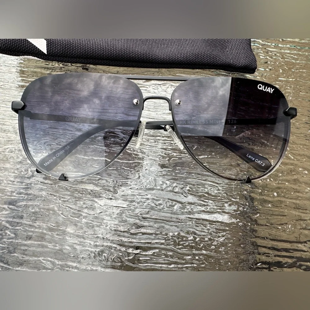 Quay High Key Rimless Mini 126 - Picture 3 of 7